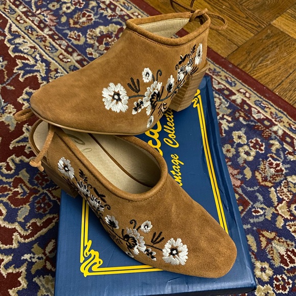 Sbicca Vintage Collection Mule Sandals - Picture 2 of 4